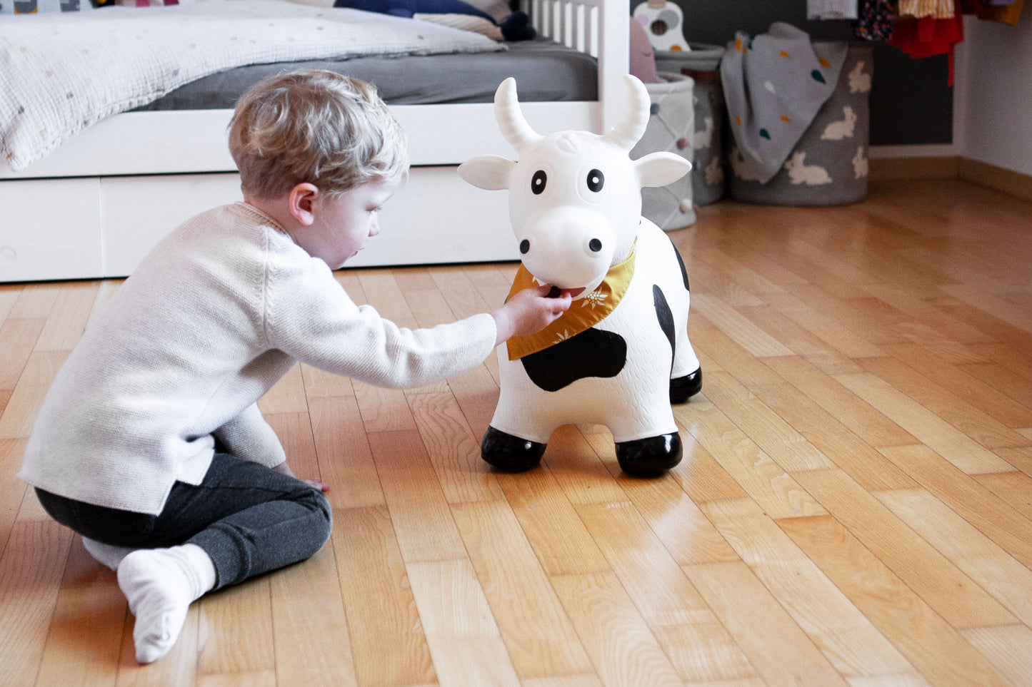 Kindsgut hopping animal, cow